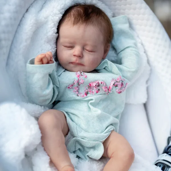 lifelike reborn baby doll